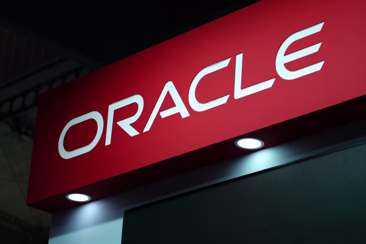 Oracle logo on building representing Oracle Database and enterprise technology.