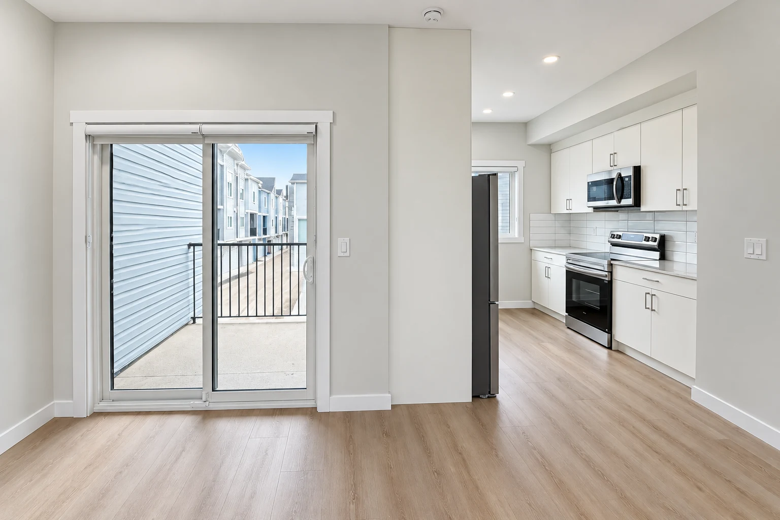 Living and dining area — representative 4-bedroom unit at Peace Valley