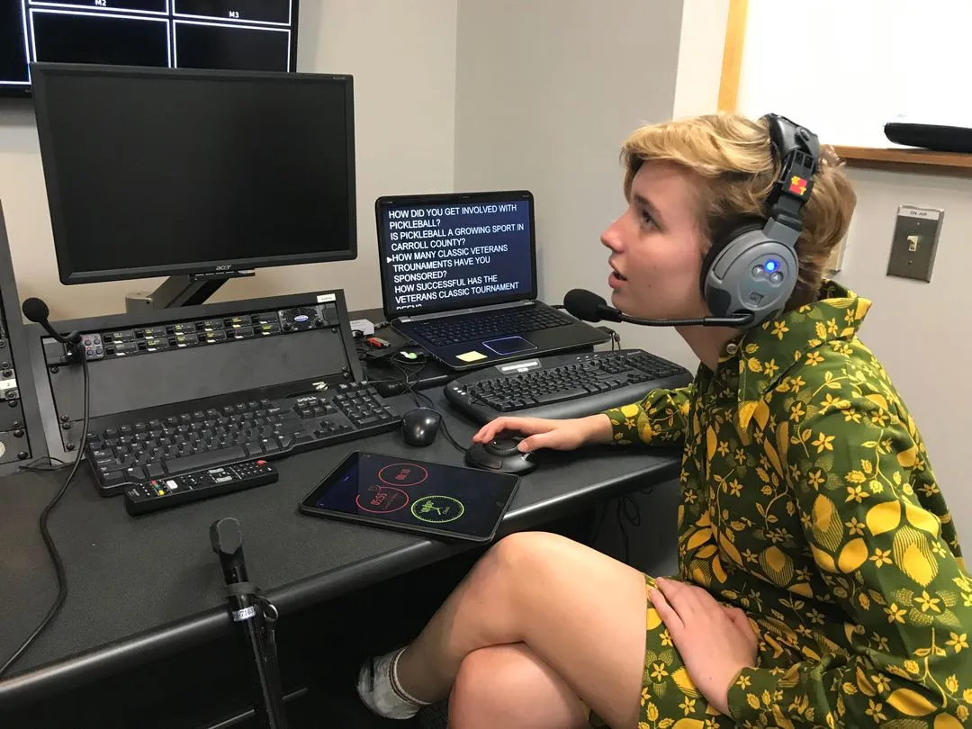 girl editing video