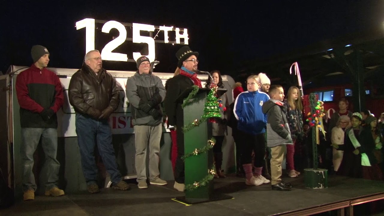 Mount Airy Tree Lighting 2019