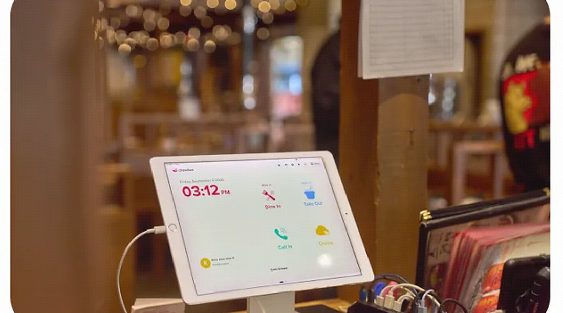 Jongro BBQ host stand iPad showing dine-in, take-out, and call-in status