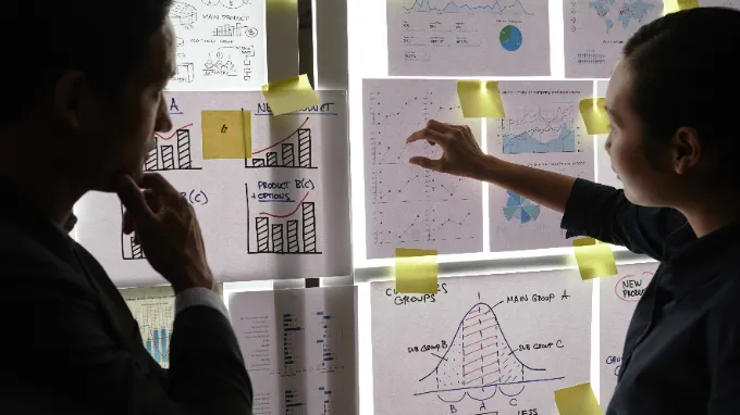 Escalar projetos de IA: como ir além dos pilotos e gerar impacto real nos negócios