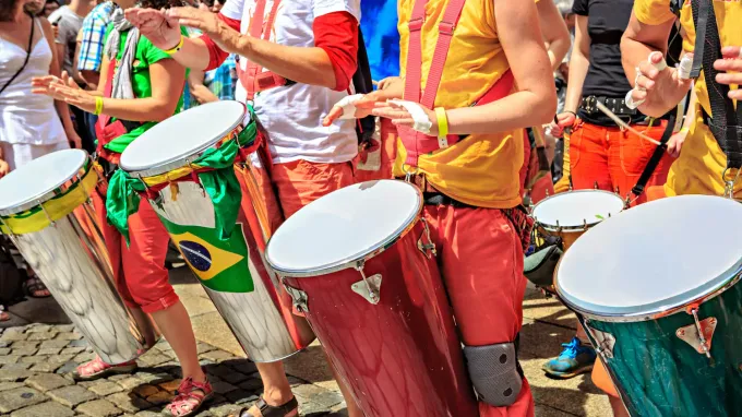 IA no Carnaval 2025: como chatbots estão ajudando os foliões