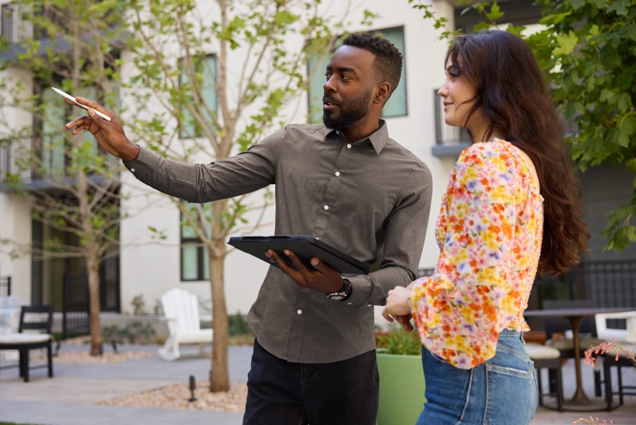 Centralized tracking