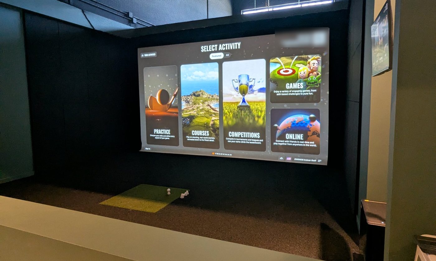 The Bothy bay with the Trackman screen and hitting mat