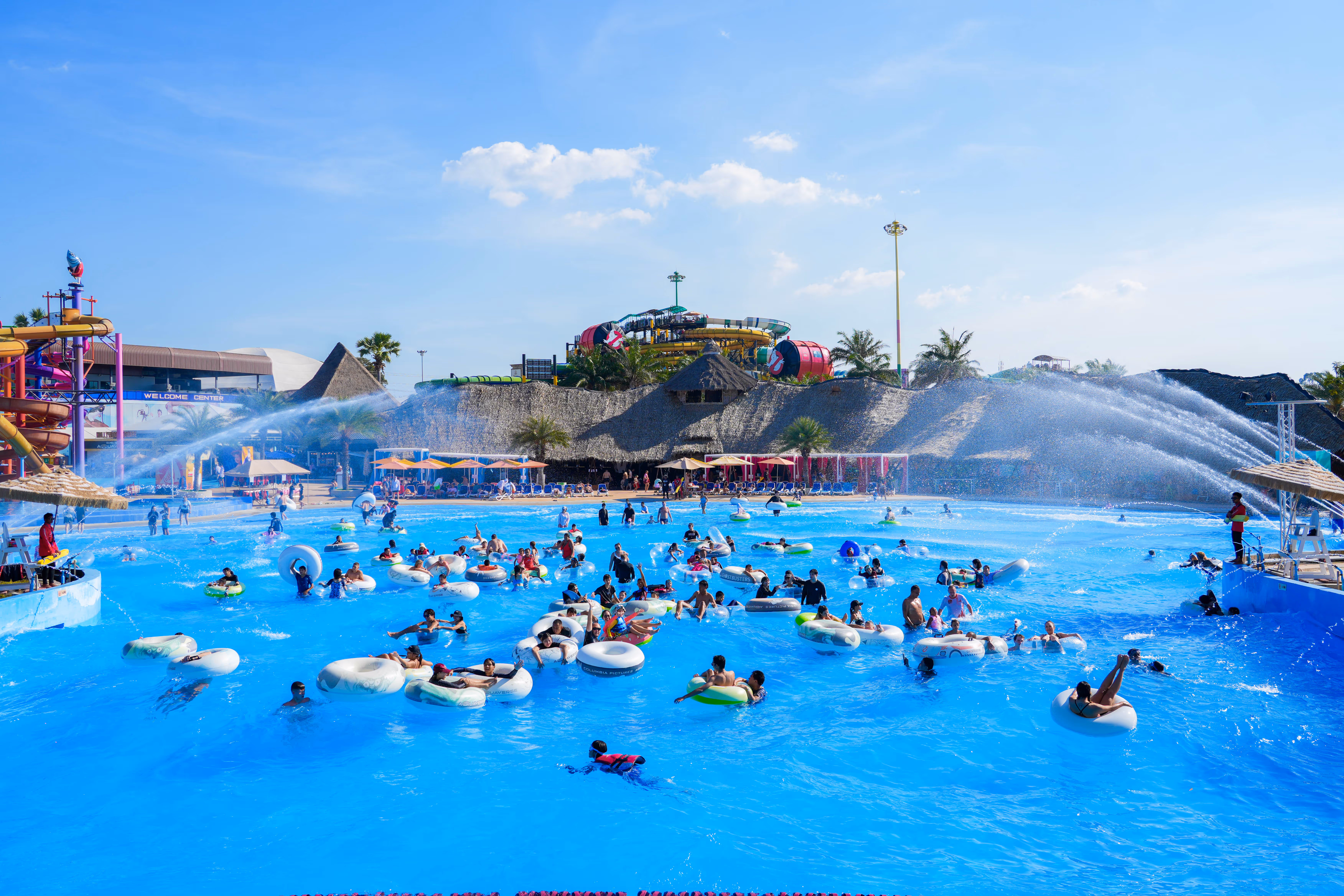 Mega wave zone at columbia pictures aquaverse