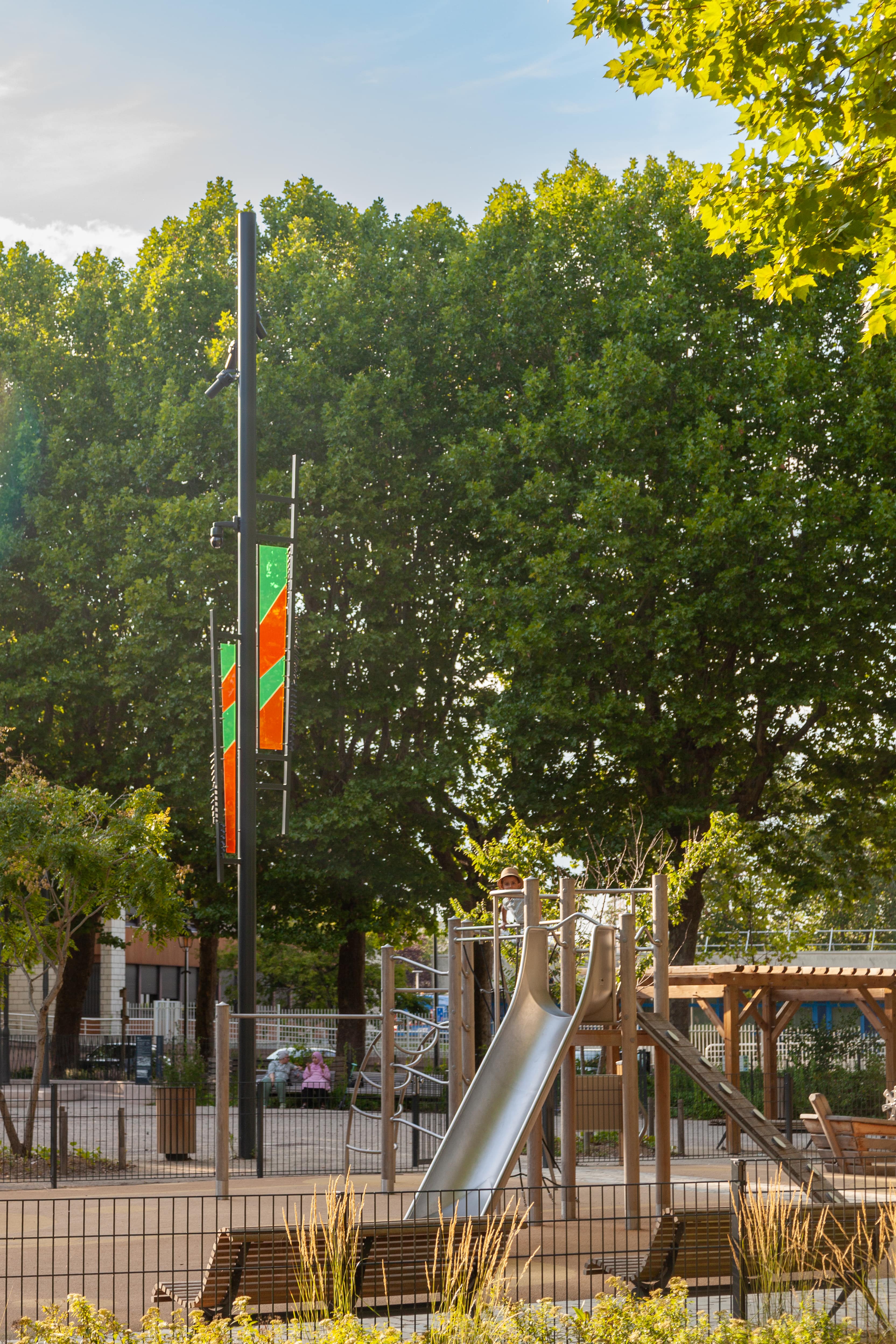 Mâts d'éclairages public sur mesure TMC Innovation - Place Alsace Lorraine - Soissons