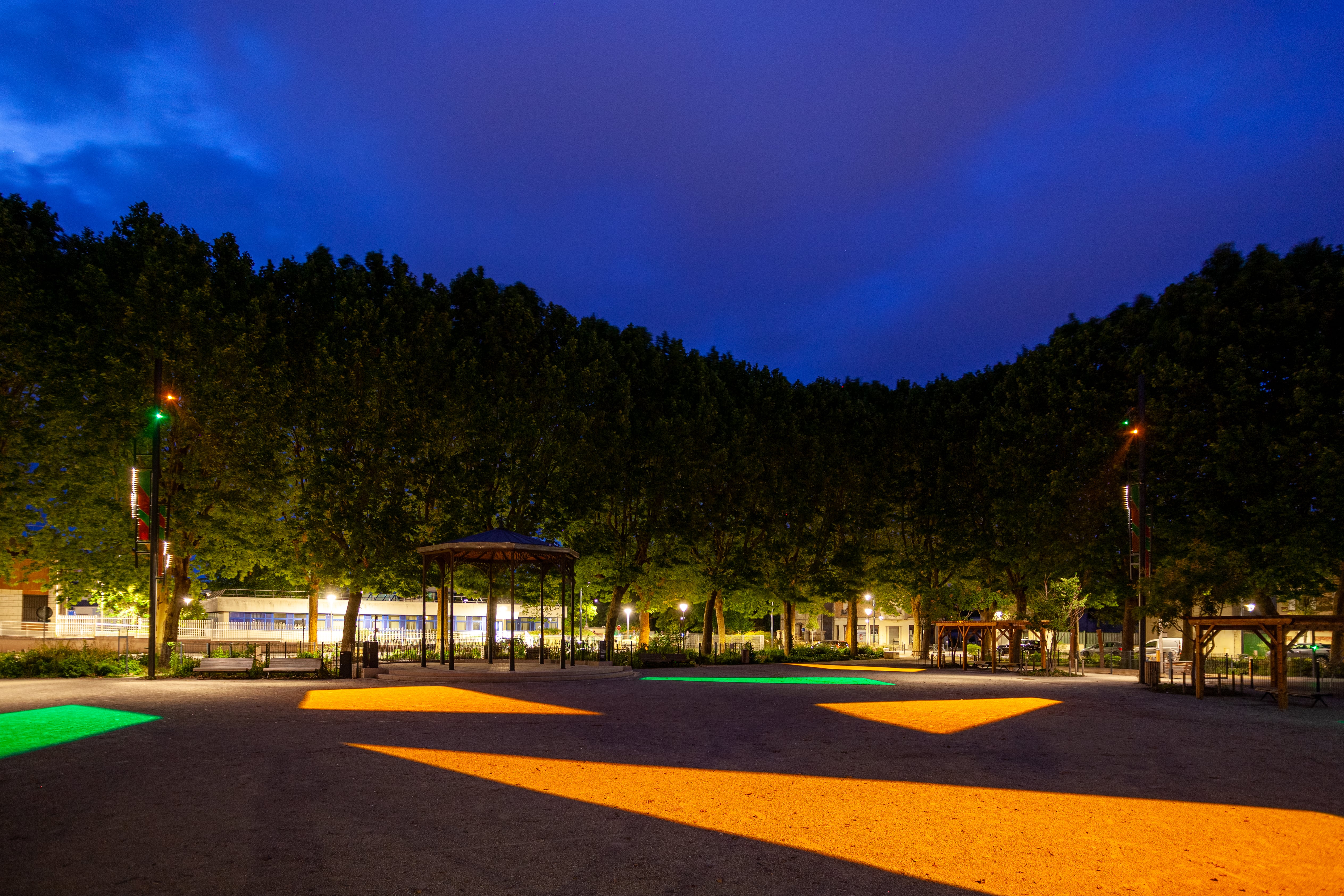 Mâts d'éclairages public sur mesure TMC Innovation - Place Alsace Lorraine - Soissons