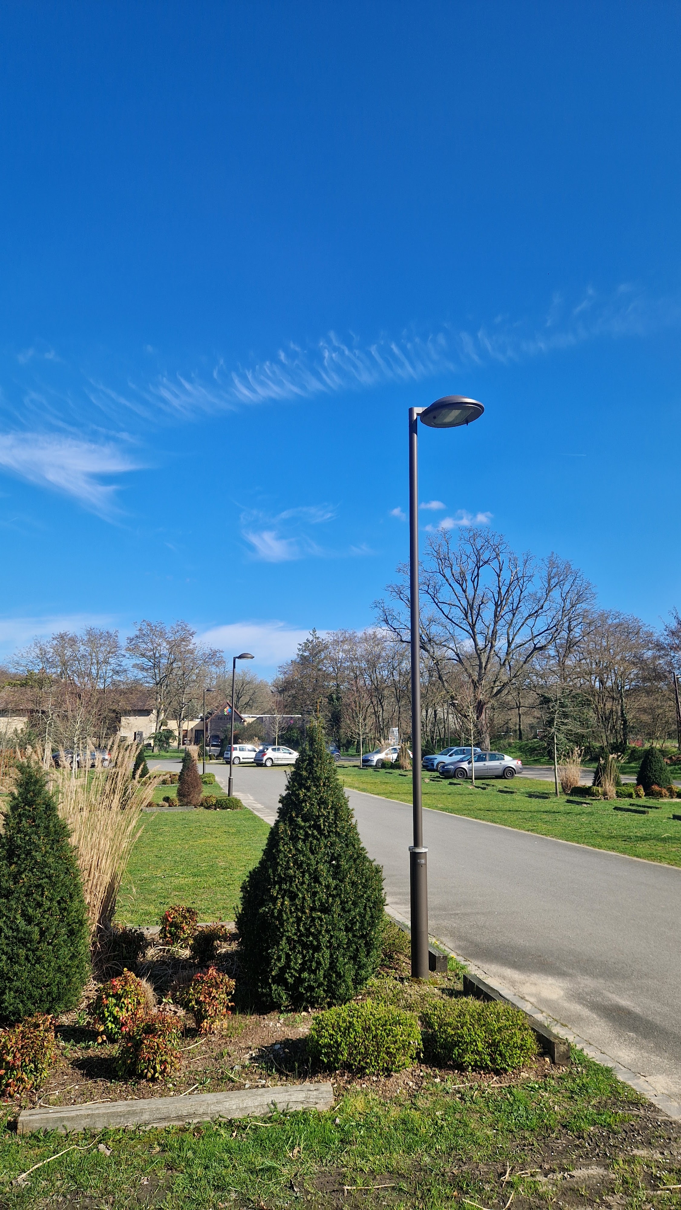 Mâts d'éclairage Lunik - Mât d'éclairage en acier