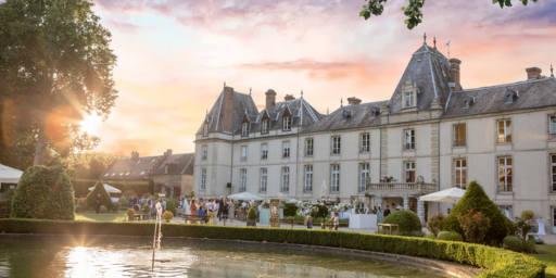 Cocktail terrasse au Château d'Aveny