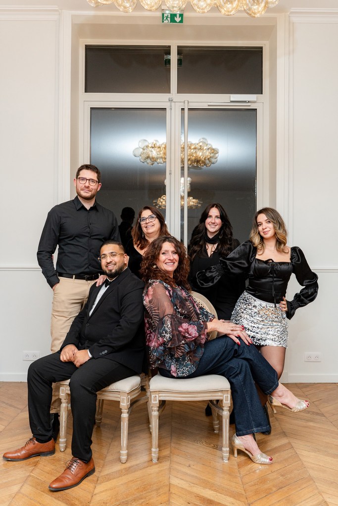 Portrait d'une femme souriant Domaines & événements