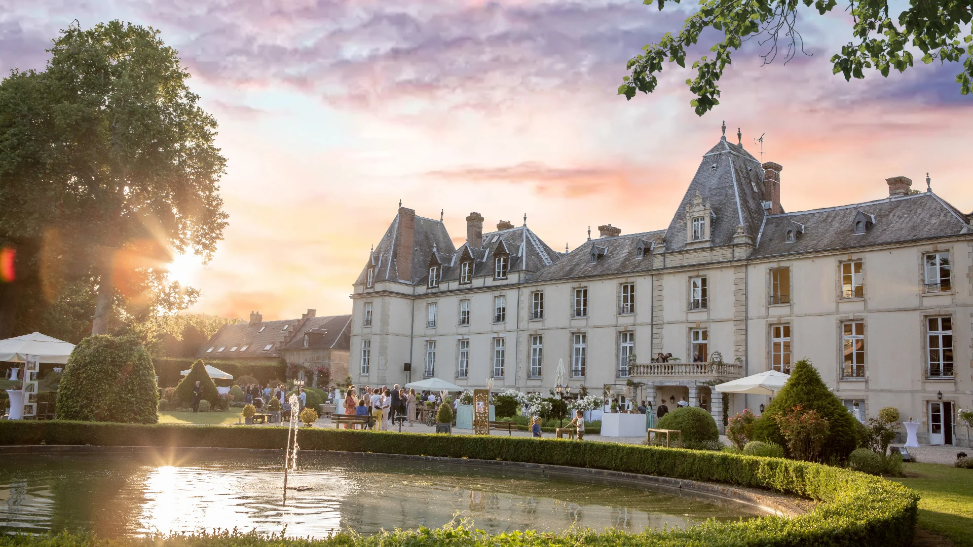 Château du XVIIIe siècle du Domaine d'Aveny, lieu de séminaire en Normandie