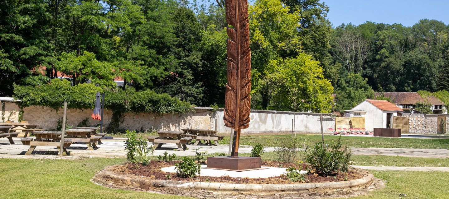 Espace pique-nique aménagé au Domaine du Grand Morin.