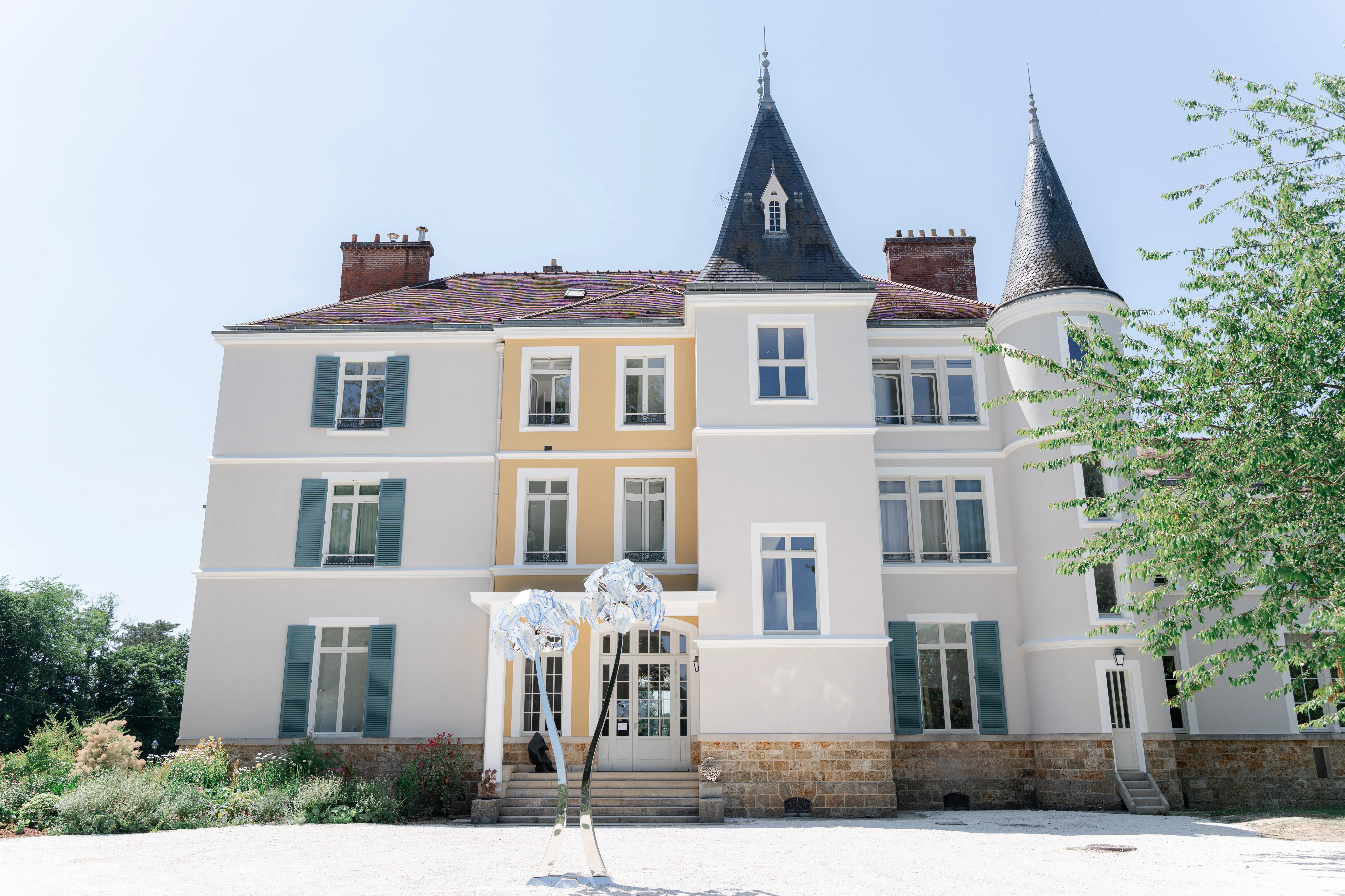 Domaine du Grand Morin wedding hall.