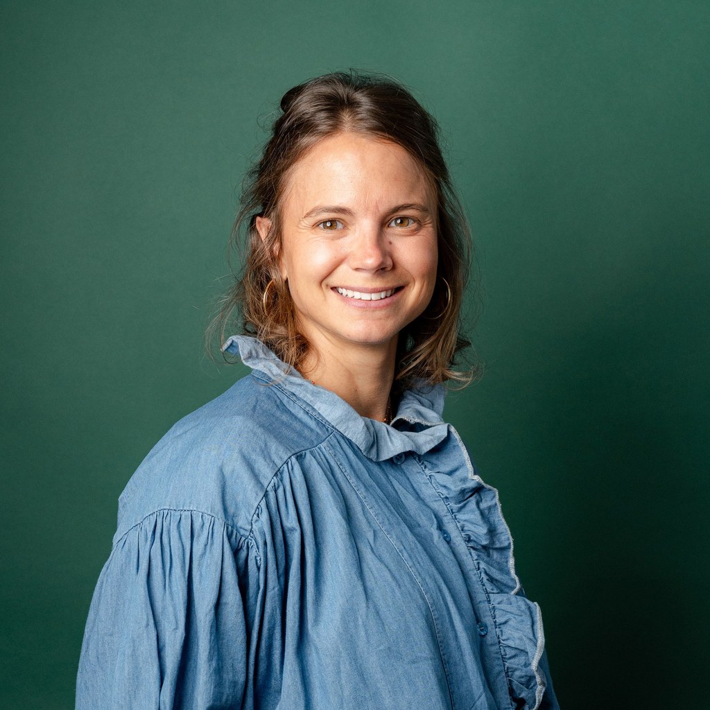 Portrait de la chargée d'affaire au Domaine