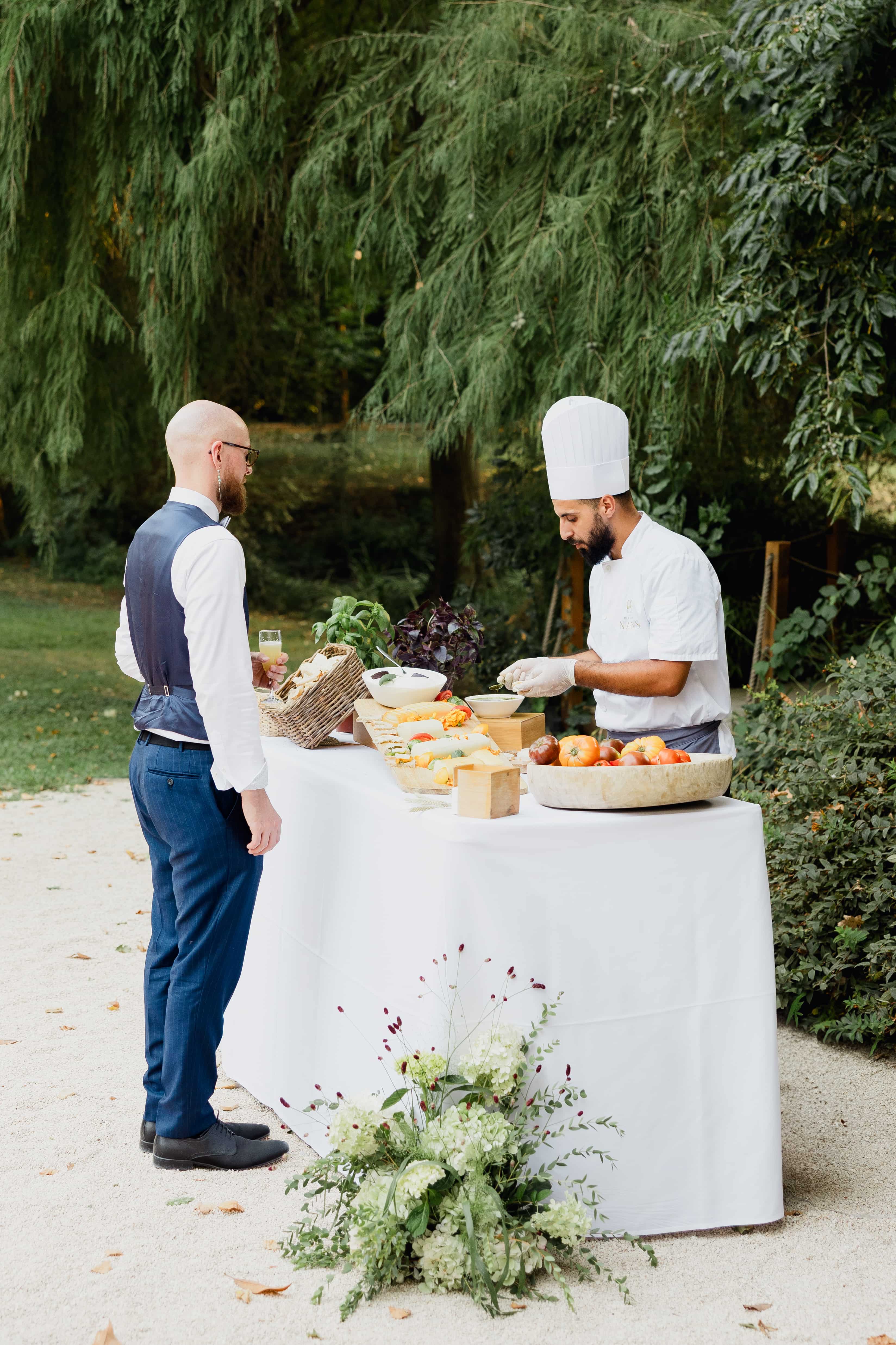 Cocktail in front of the Castle