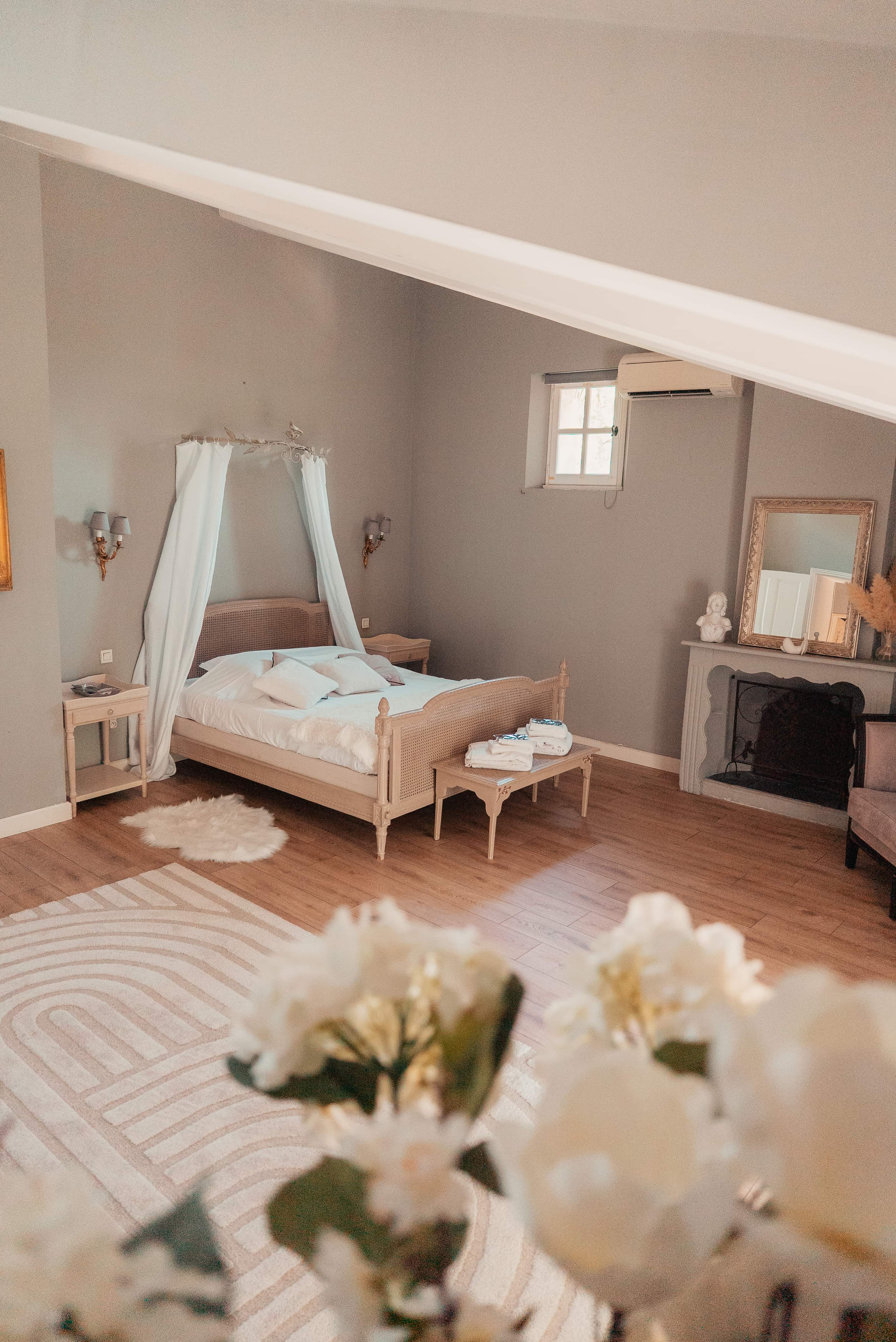 lit chateau confortable au domaine des barrenques