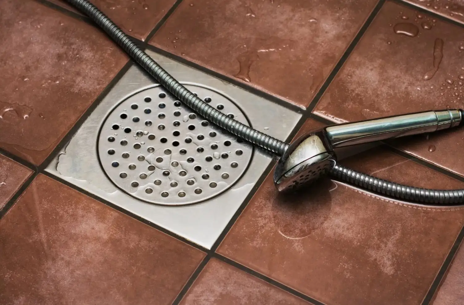 How to Identify Serious Drainage System Problems