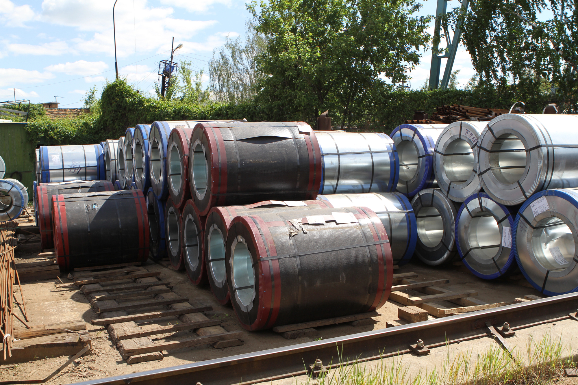 Raw Materials industry logistics and 3PL services from Lake Park Logistics