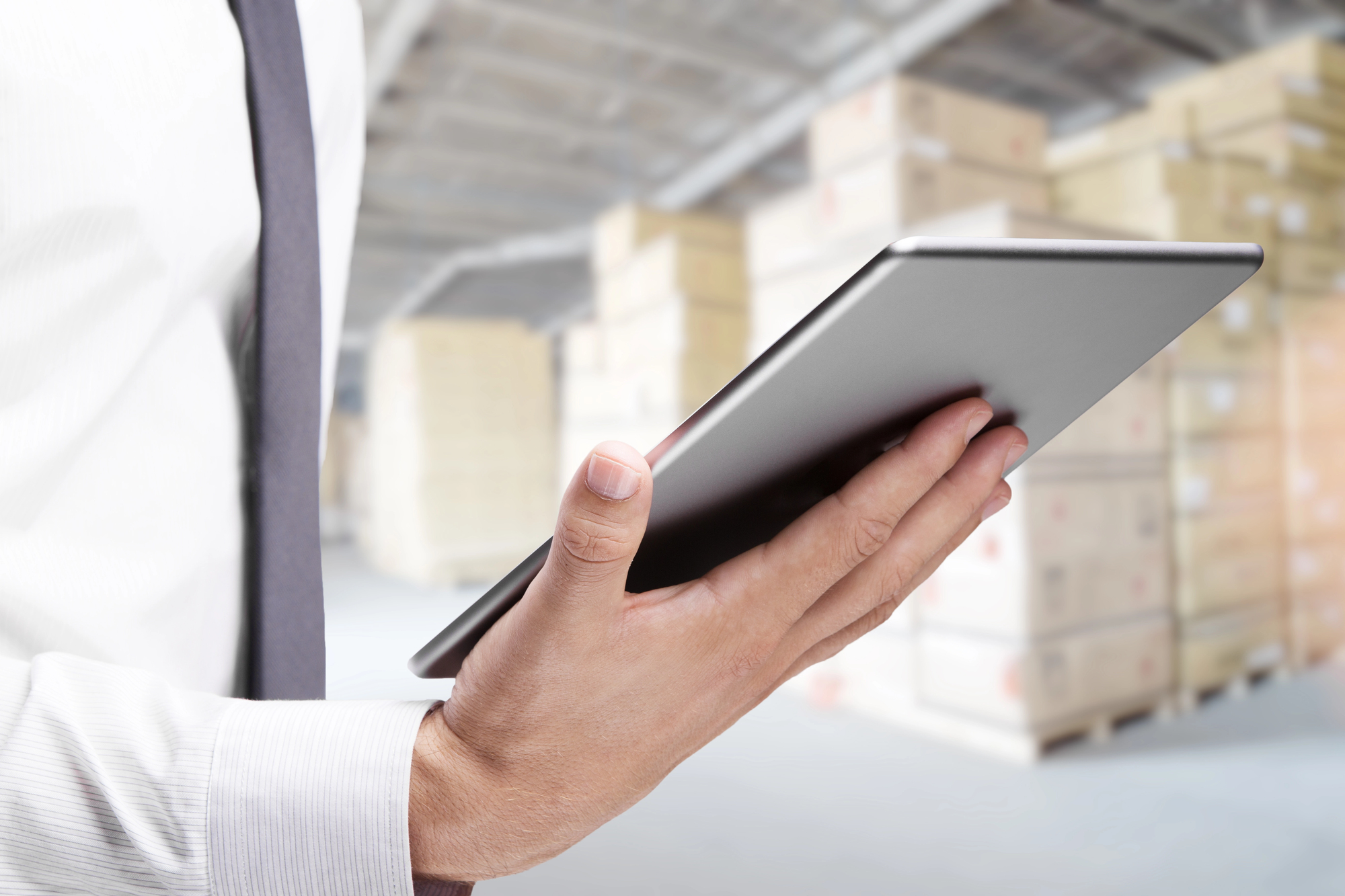 How Technology Is Redefining Warehouse Operations — Lake Park Logistics 3PL blog