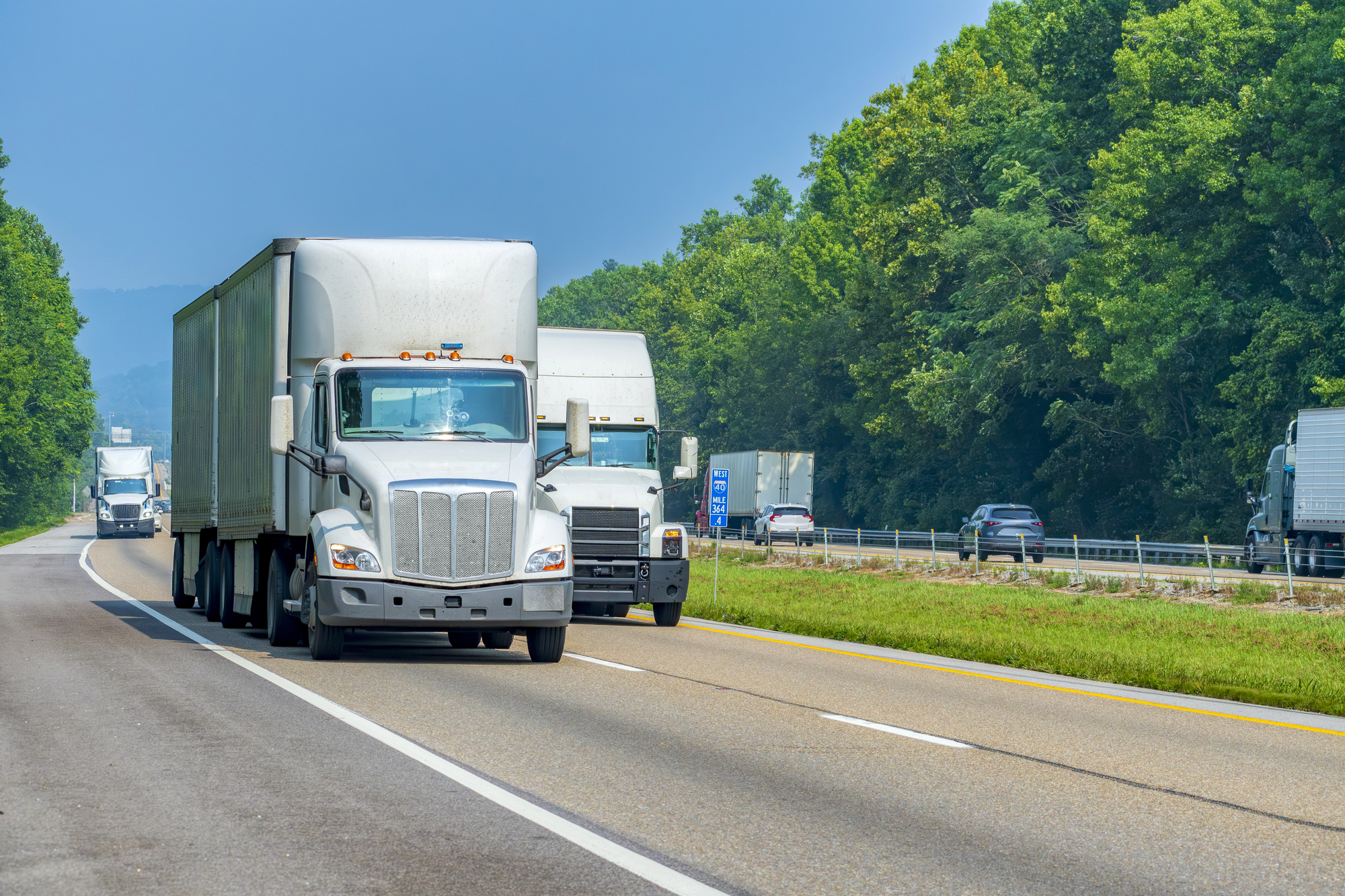 Truckload vs. LTL: The Best Freight Option for Atlanta Shipments — Lake Park Logistics 3PL blog