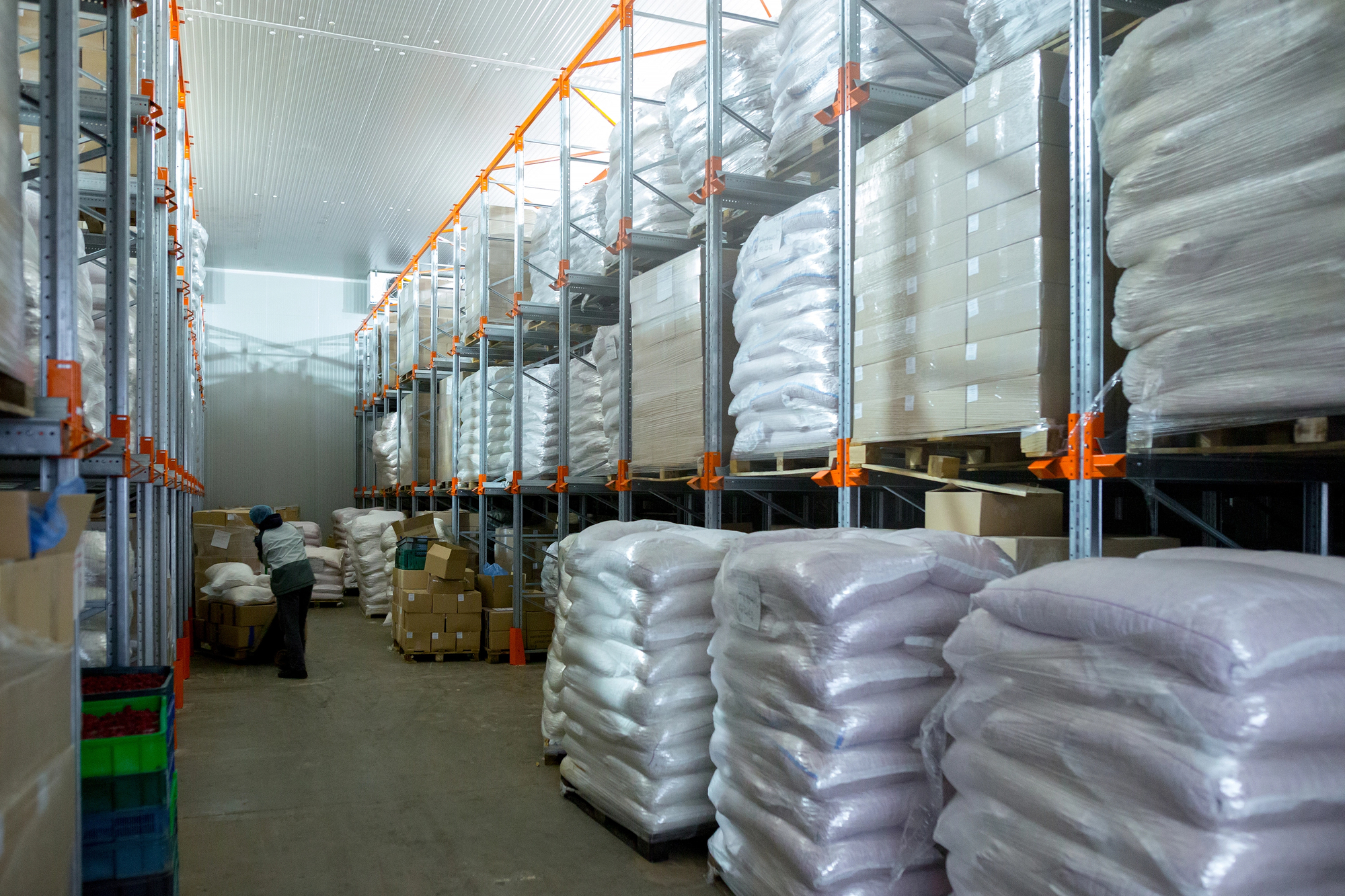 What Is Bulk Storage and When Should You Use It? — Lake Park Logistics 3PL blog