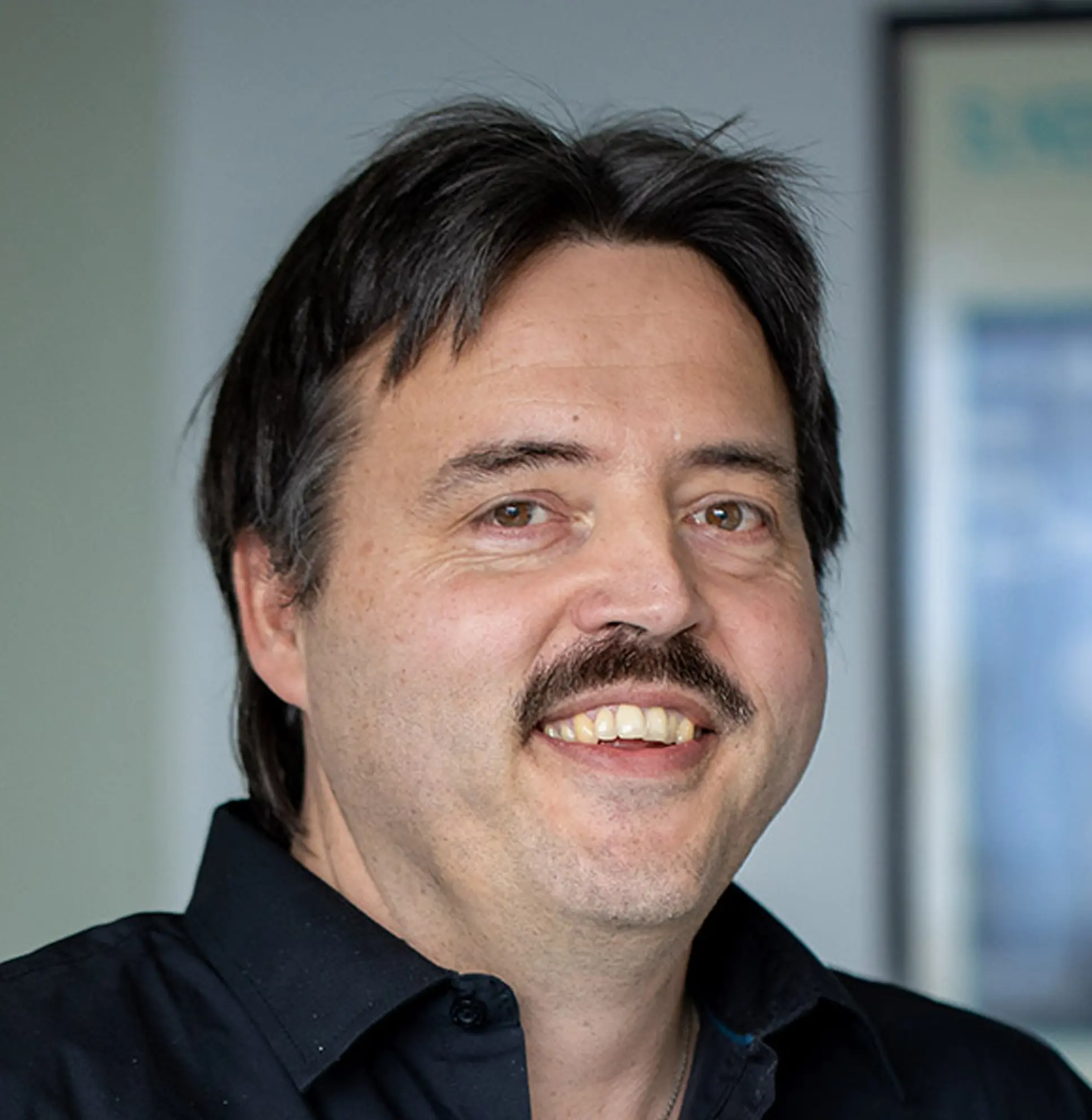 Roland Schicker Portraitbild