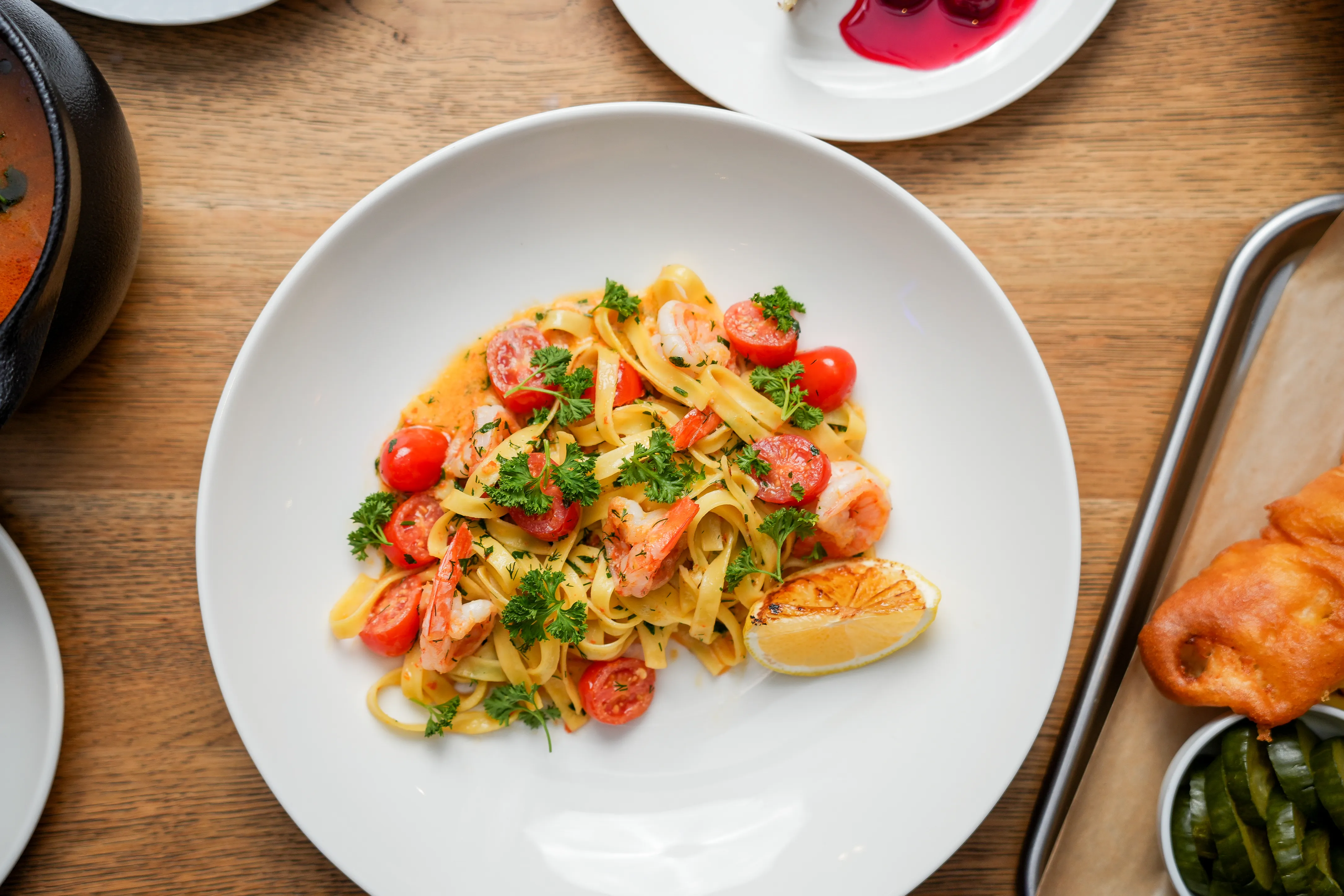 Pikantny makaron z krewetkami