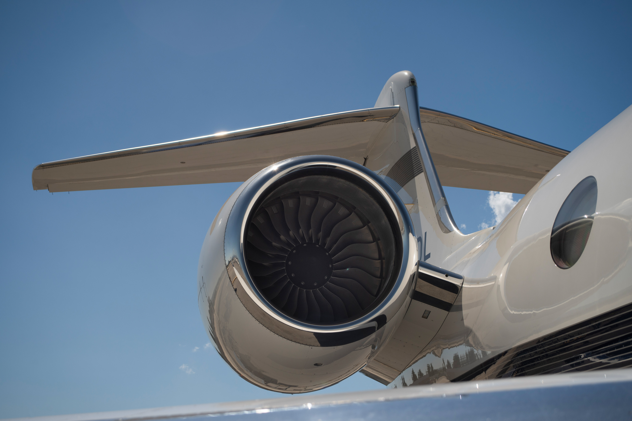 2015 Gulfstream G650ER SN 6098 exterior, engine nacelle close-up