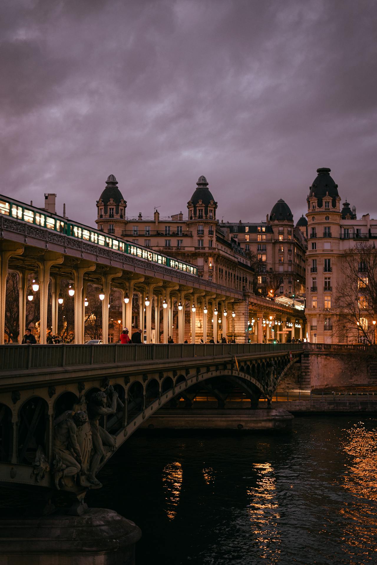 Hectelion fundraising advisory for French-Swiss startups and SMEs