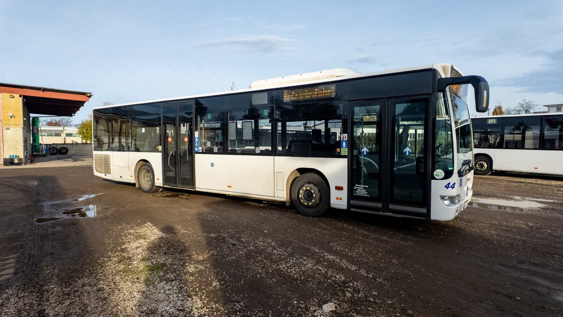 Wagen 44 Mercedes-Benz O530 Citaro Facelift Einstiegseite