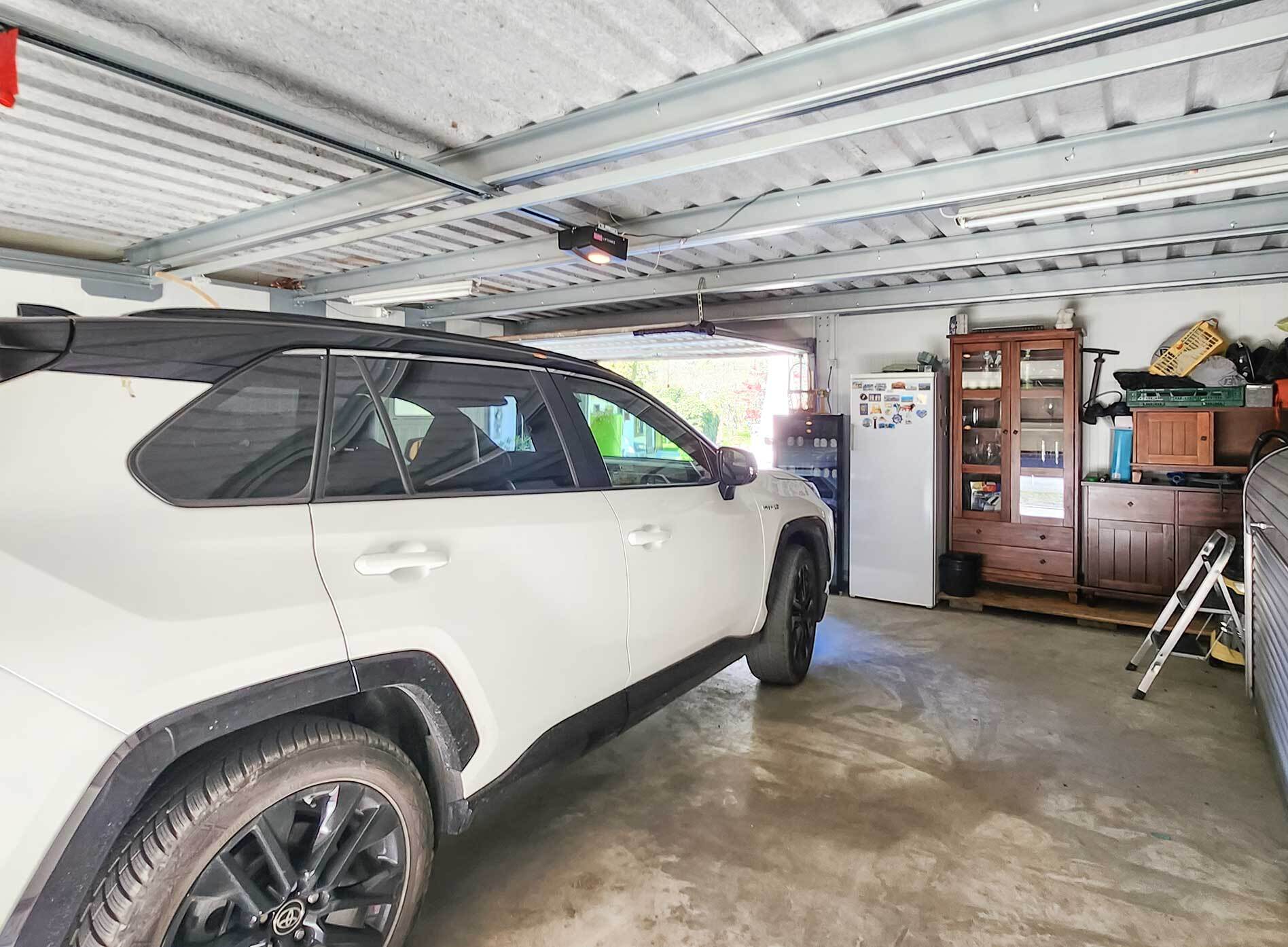Garage-a