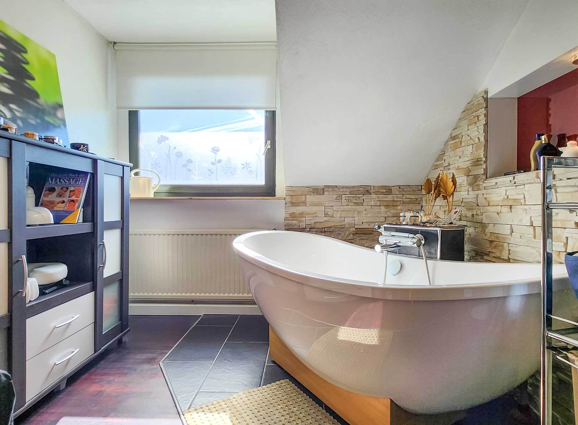 Badezimmer mit Sauna | DG
