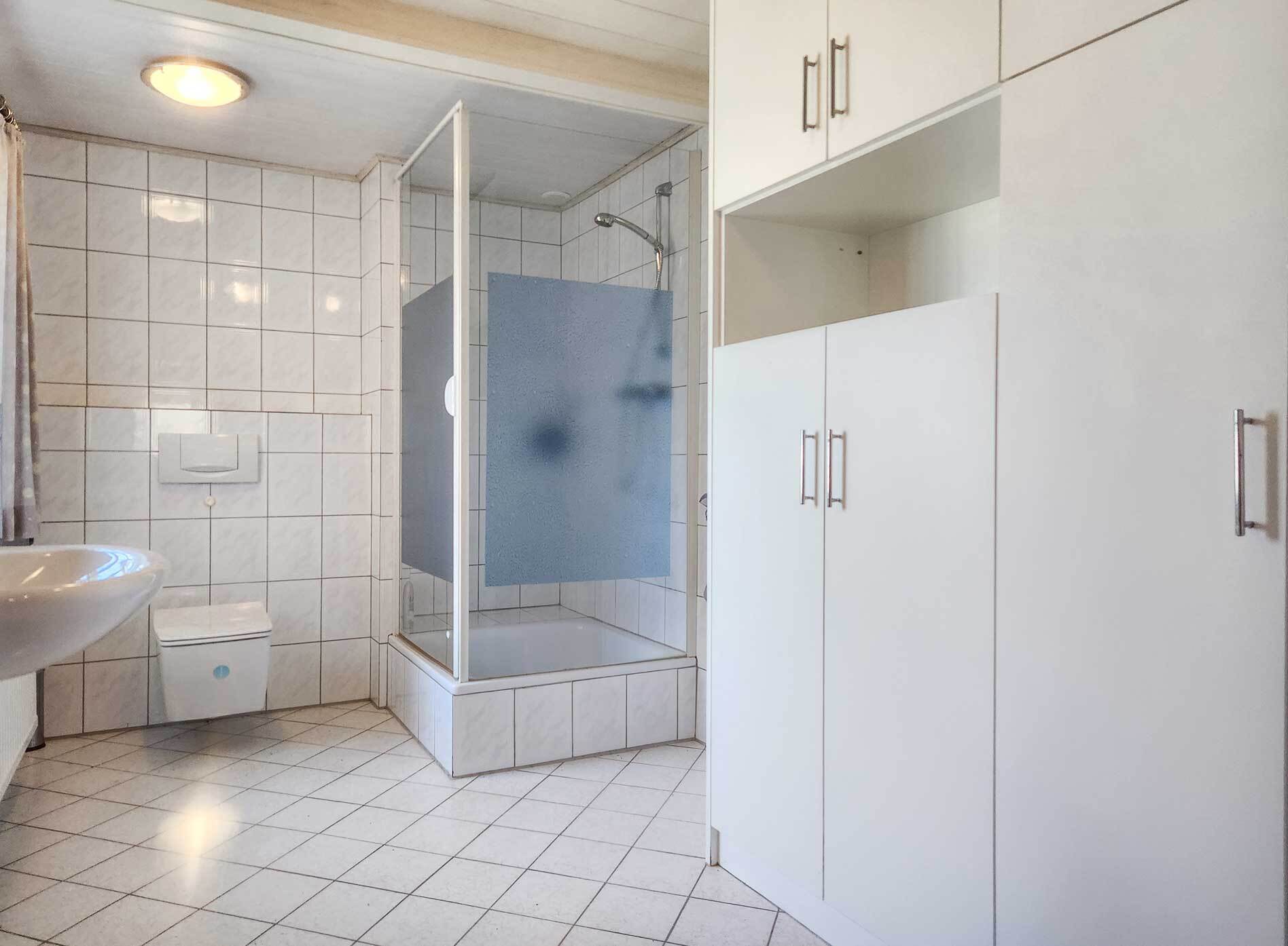Badezimmer EG