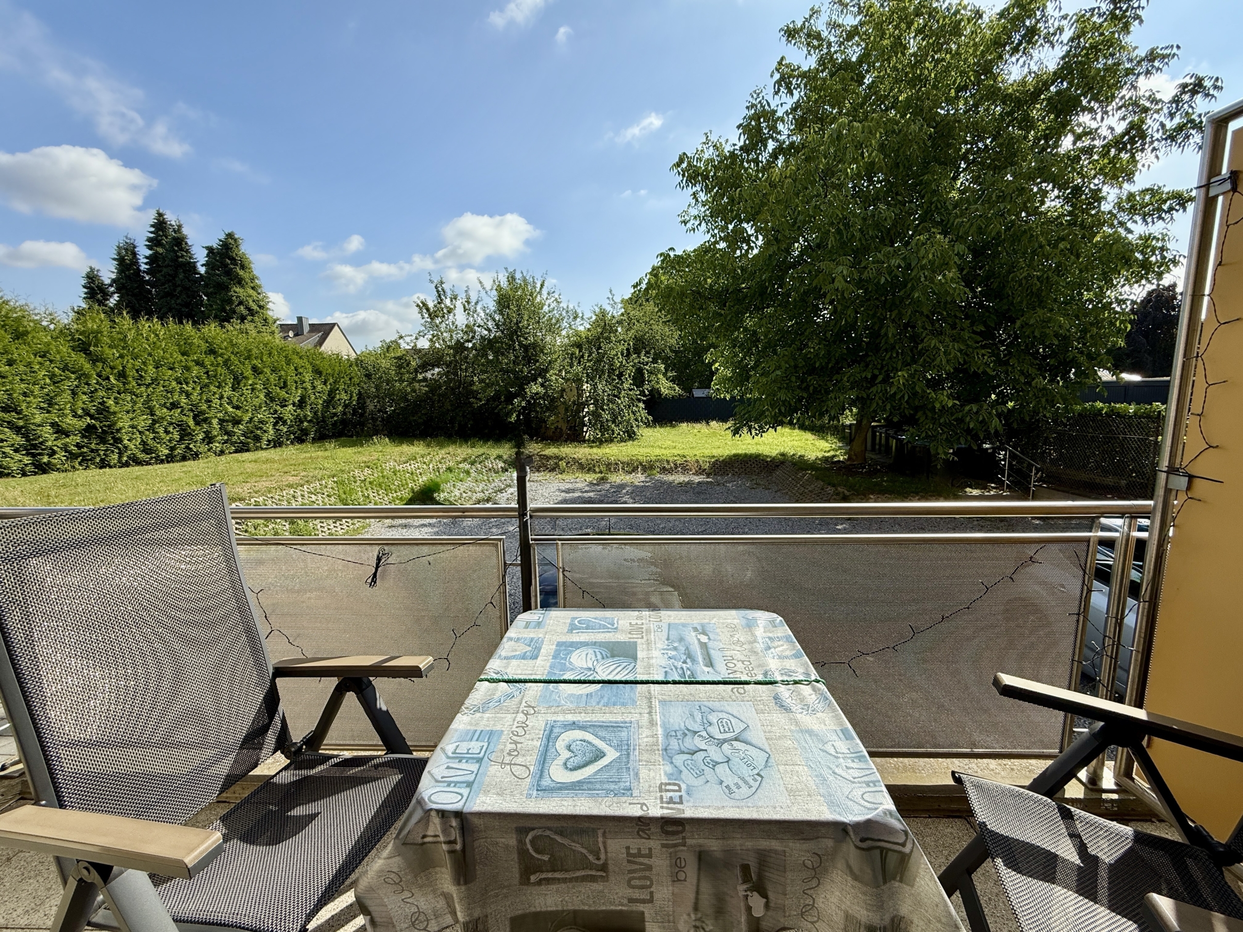 Baesweiler | Appartement im Hochparterre mit Balkon zu vermieten!