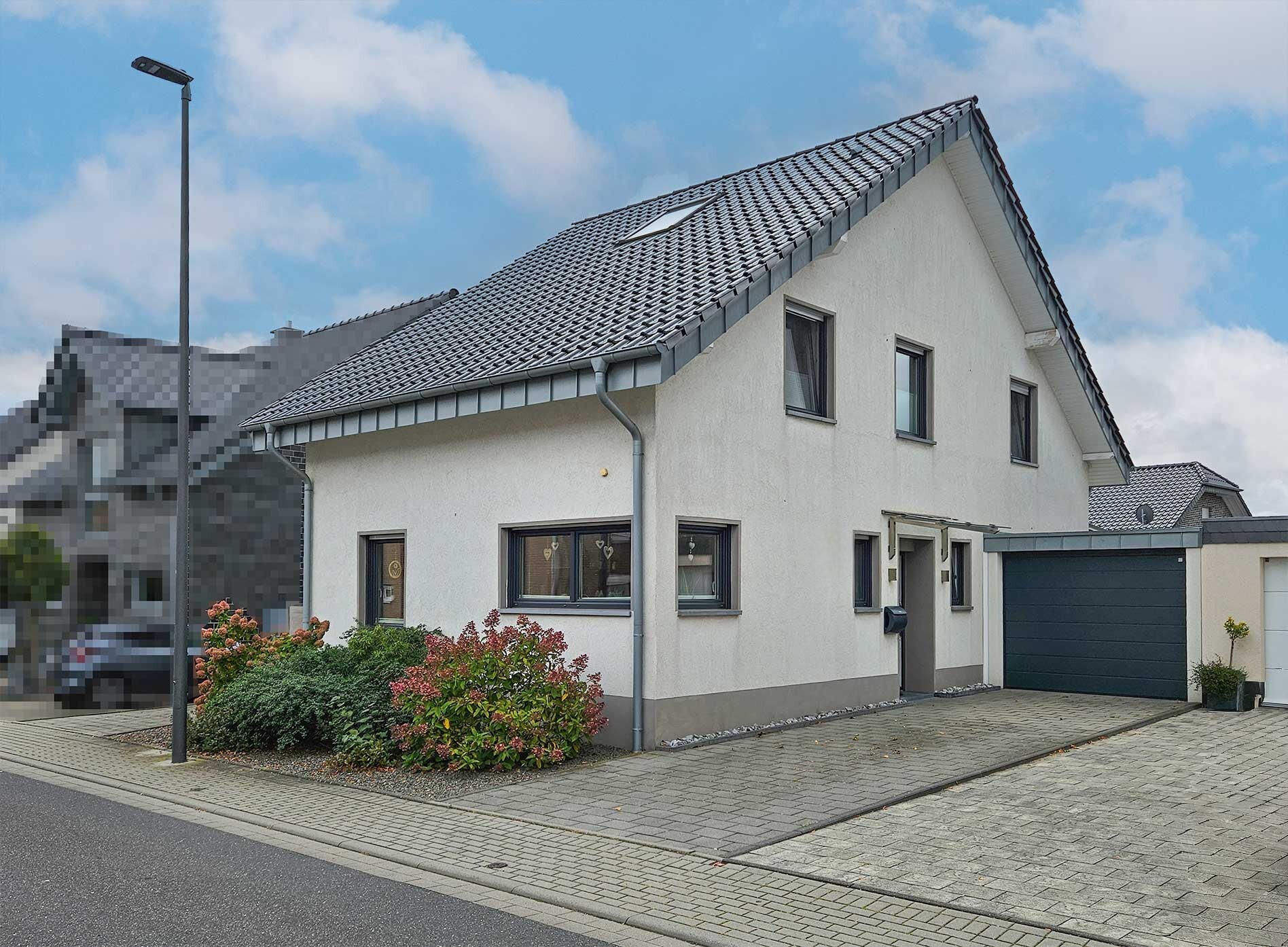 RESERVIERT! Baesweiler | Freistehendes Einfamilienhaus zu verkaufen!