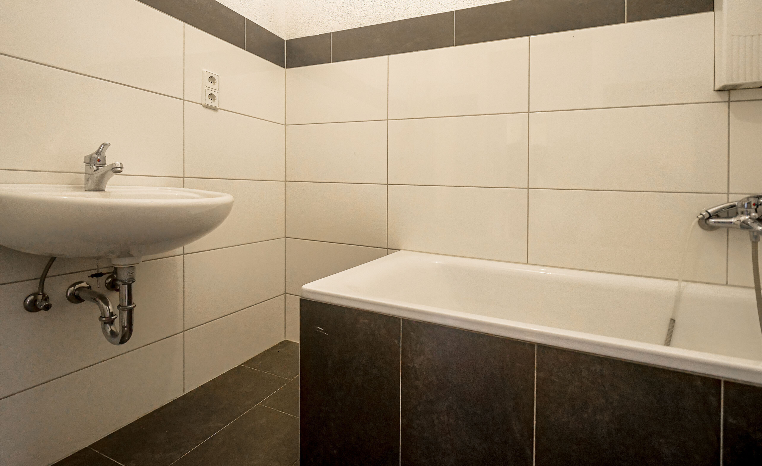 2. OG rechts - Badezimmer