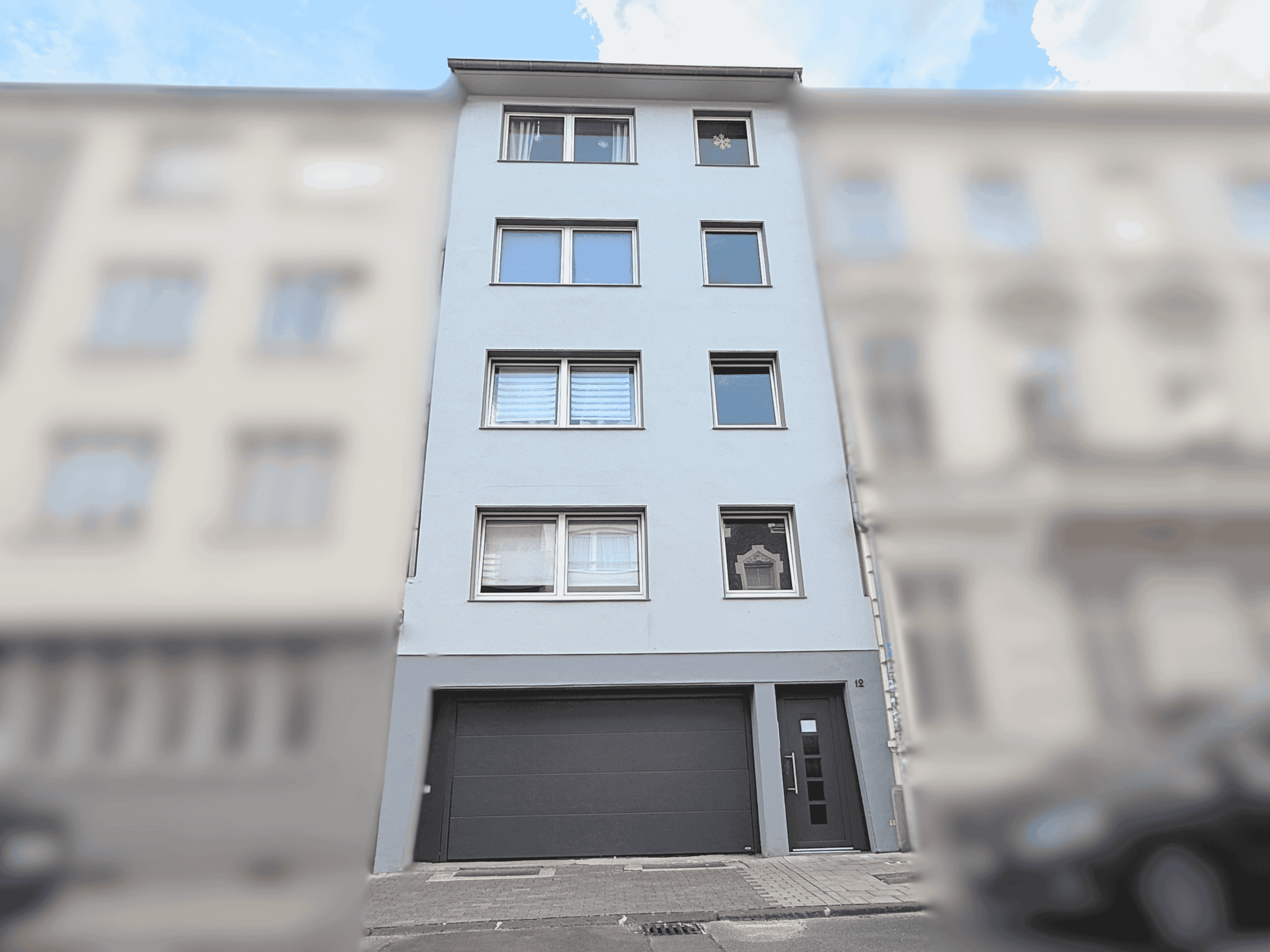 Reserviert | Aachen | 4-Familienhaus mit Motorrad- und PKW-Stellplätzen! Nähe Aquis Plaza!