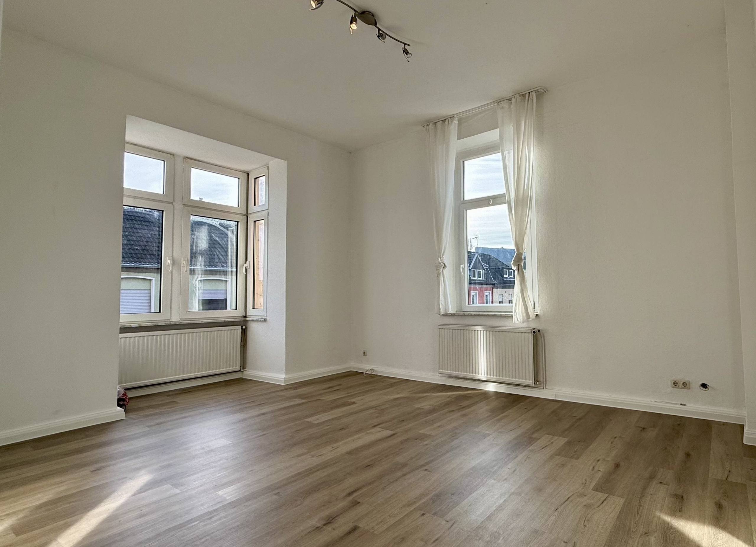 Linnich | Wohnen mit Altbau-Charme im 1. Obergeschoss!