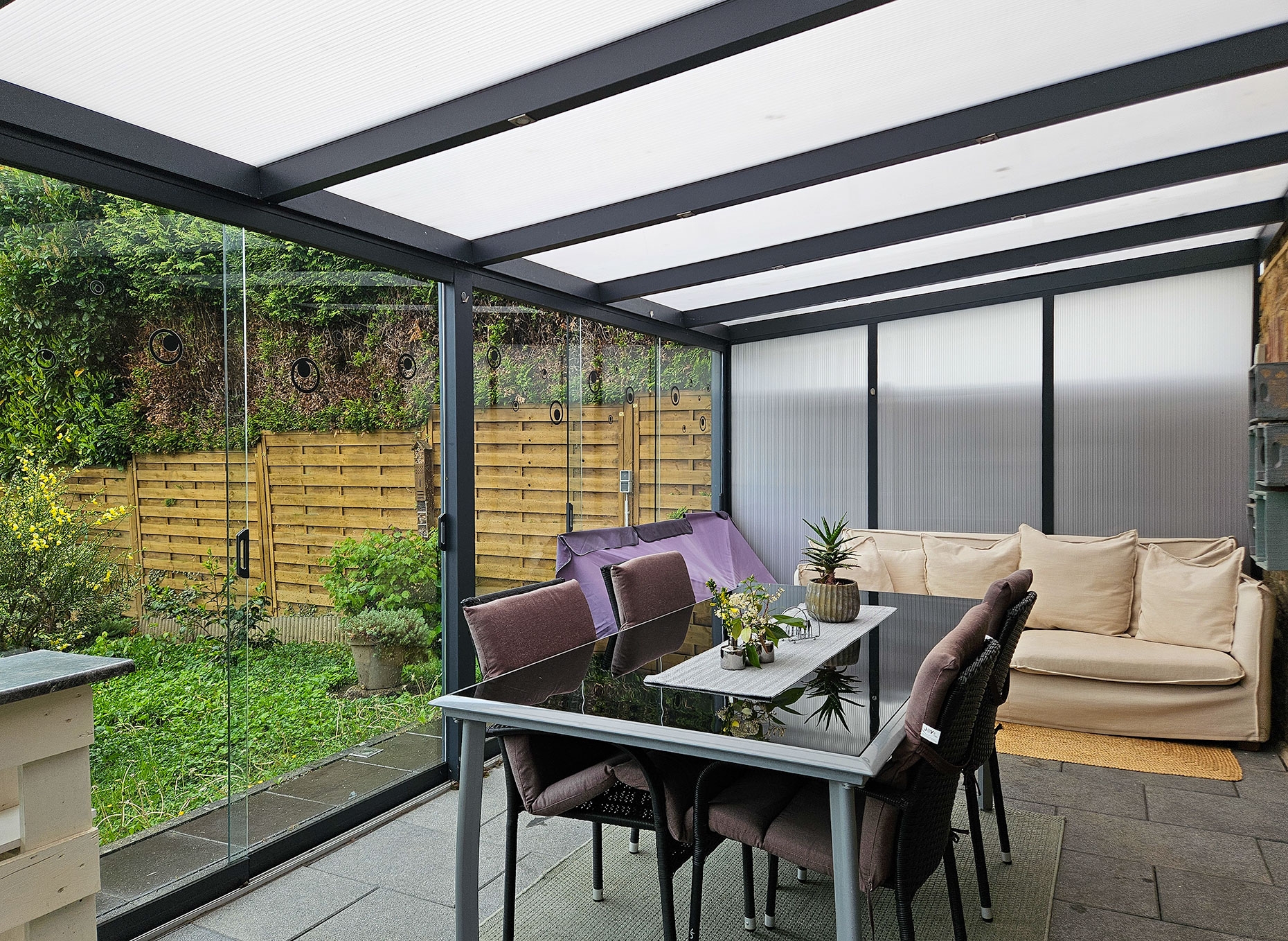 Überdachte Terrasse