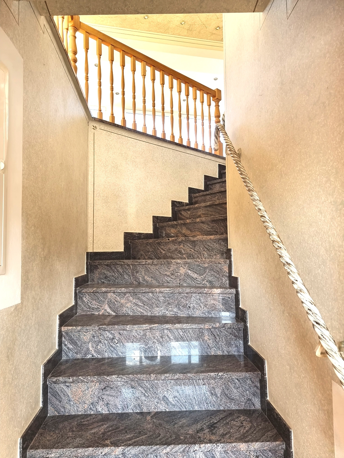 Treppe zur Wohnung