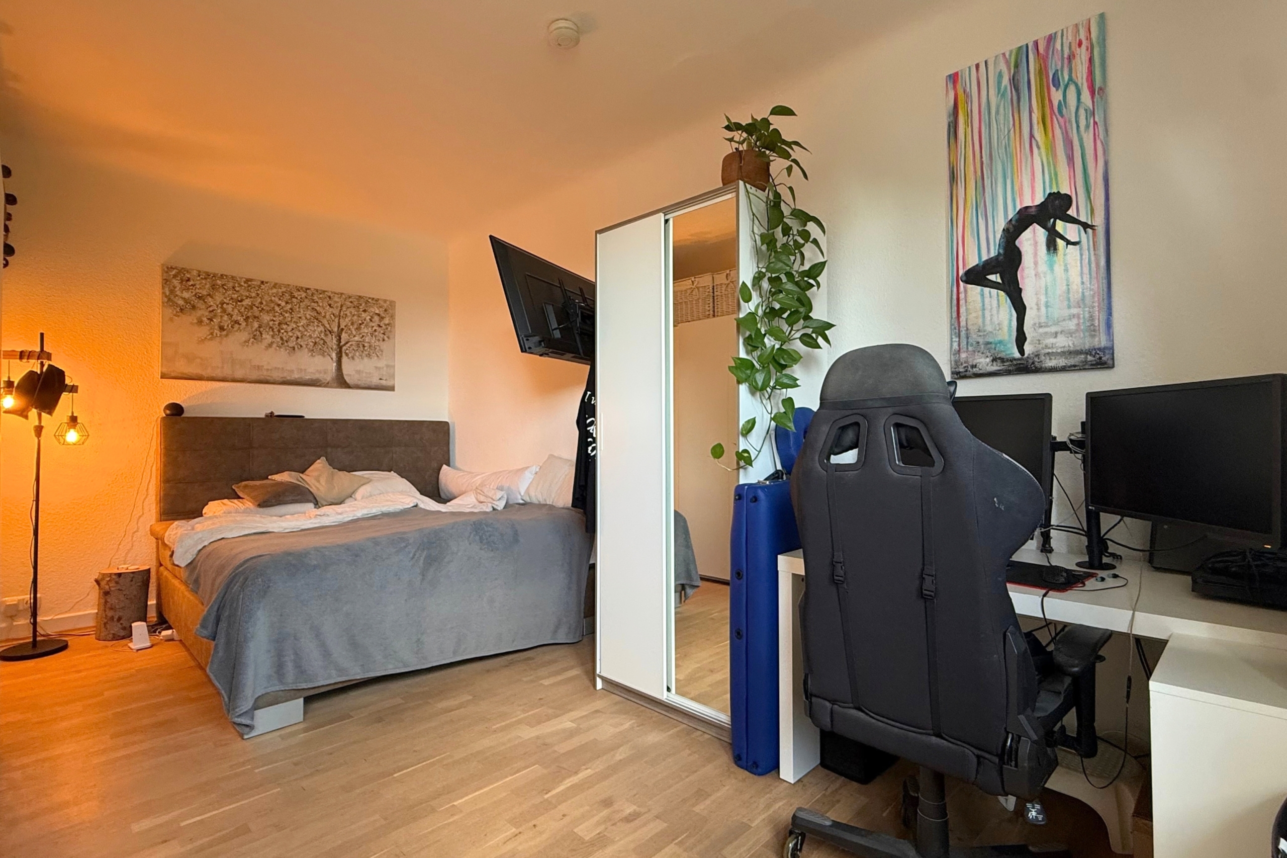 Schlafzimmer/Arbeitszimmer
