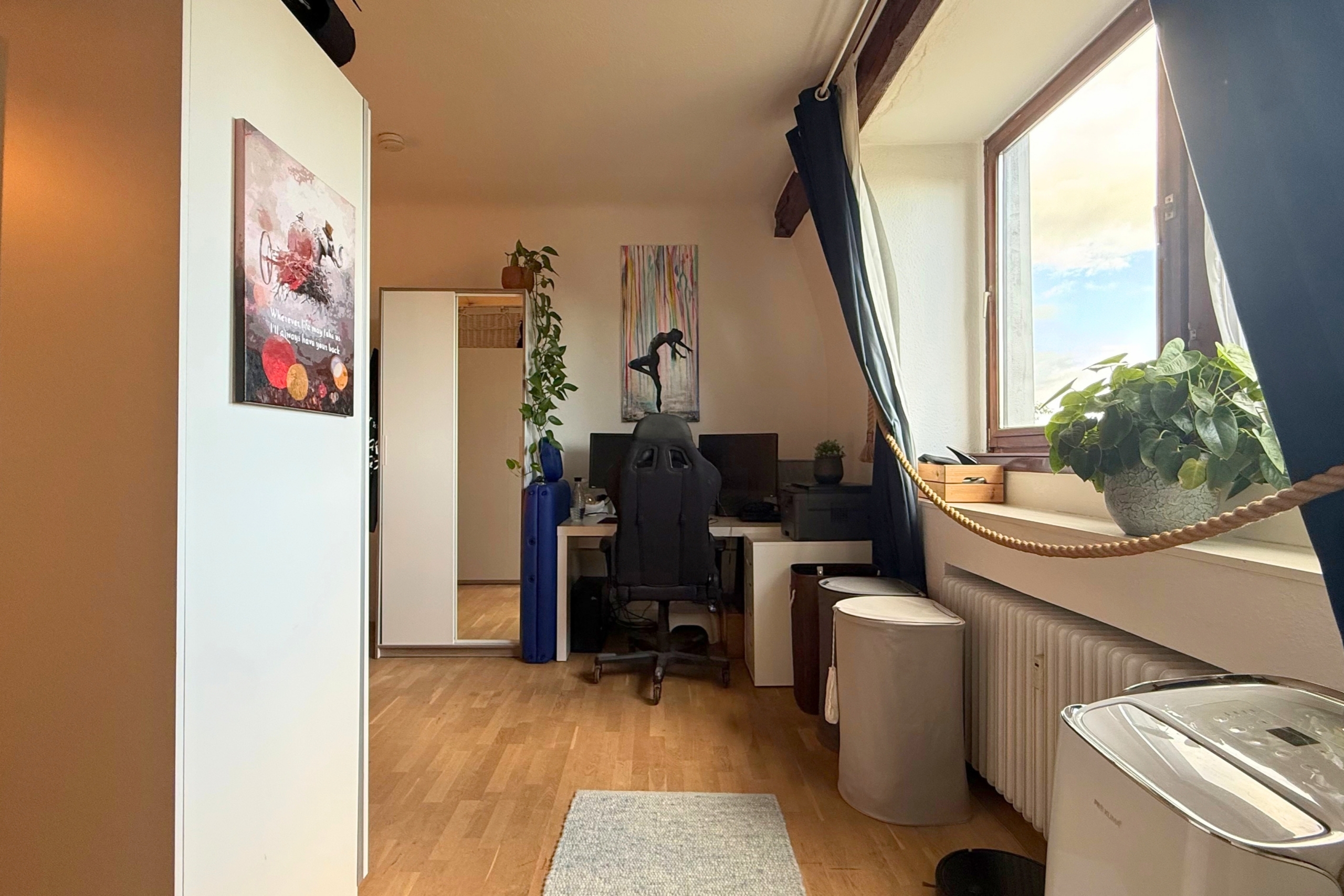 Schlafzimmer/Arbeitszimmer 2. Ansicht