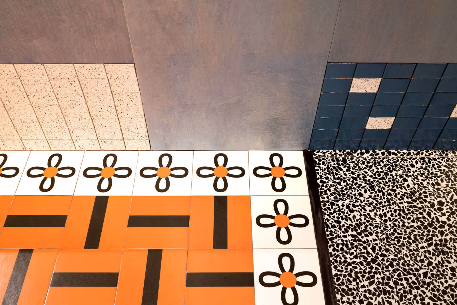 Retail Store Design Interior Floor