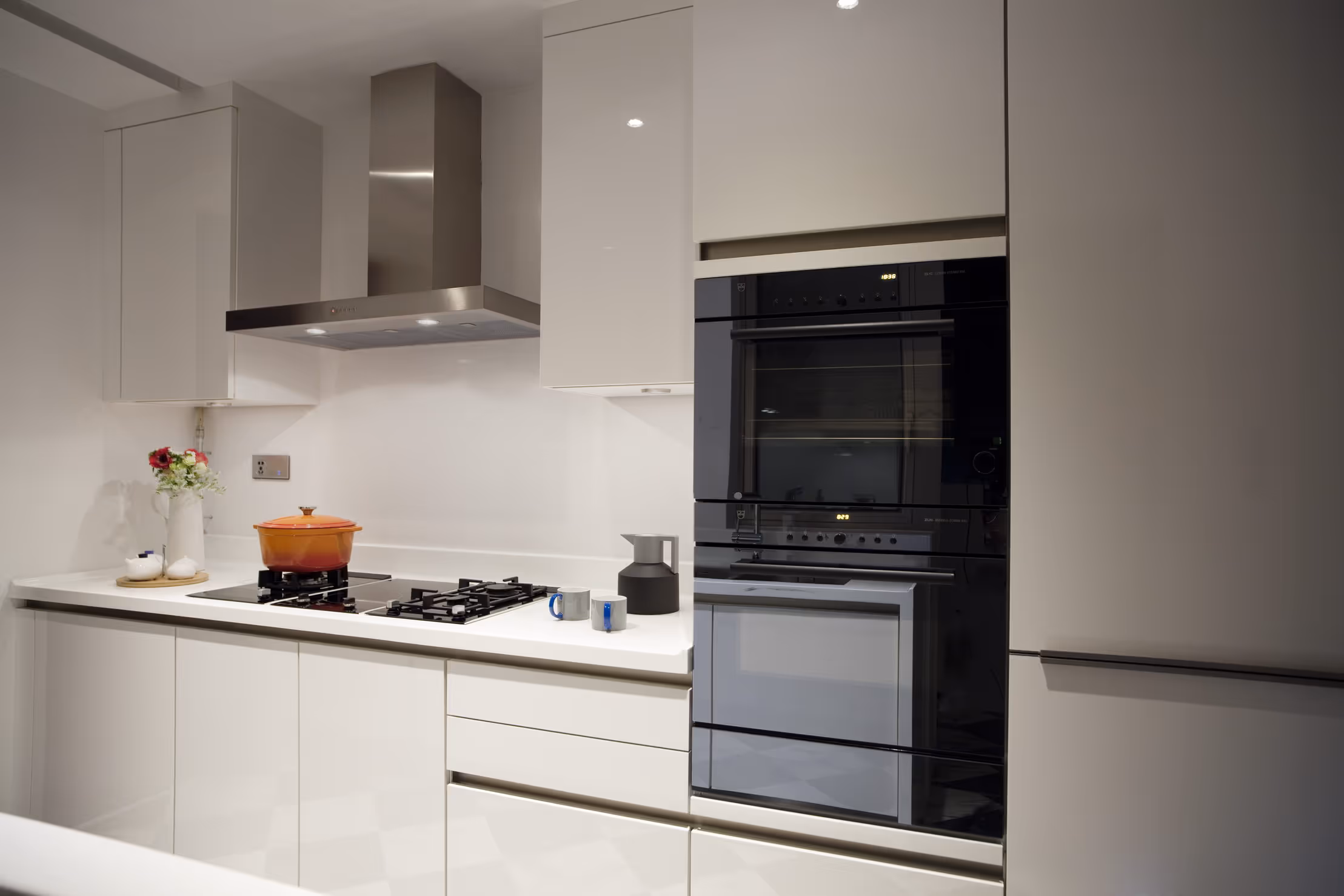 White Modern Interior Design Kitchen