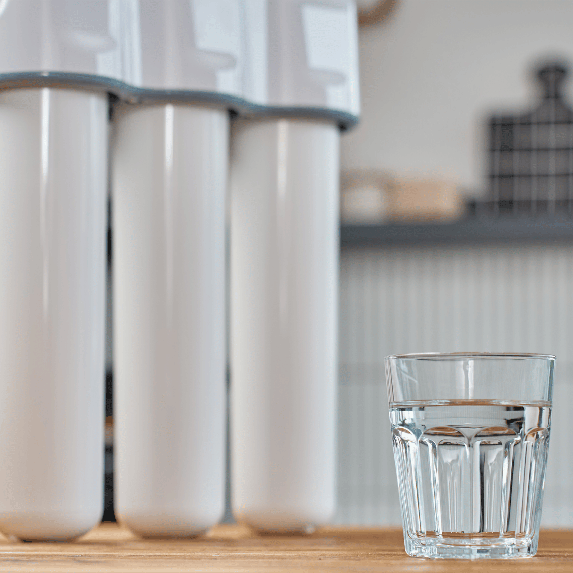 Reverse Osmosis vs Carbon Filters: What's Best For Clean Water?