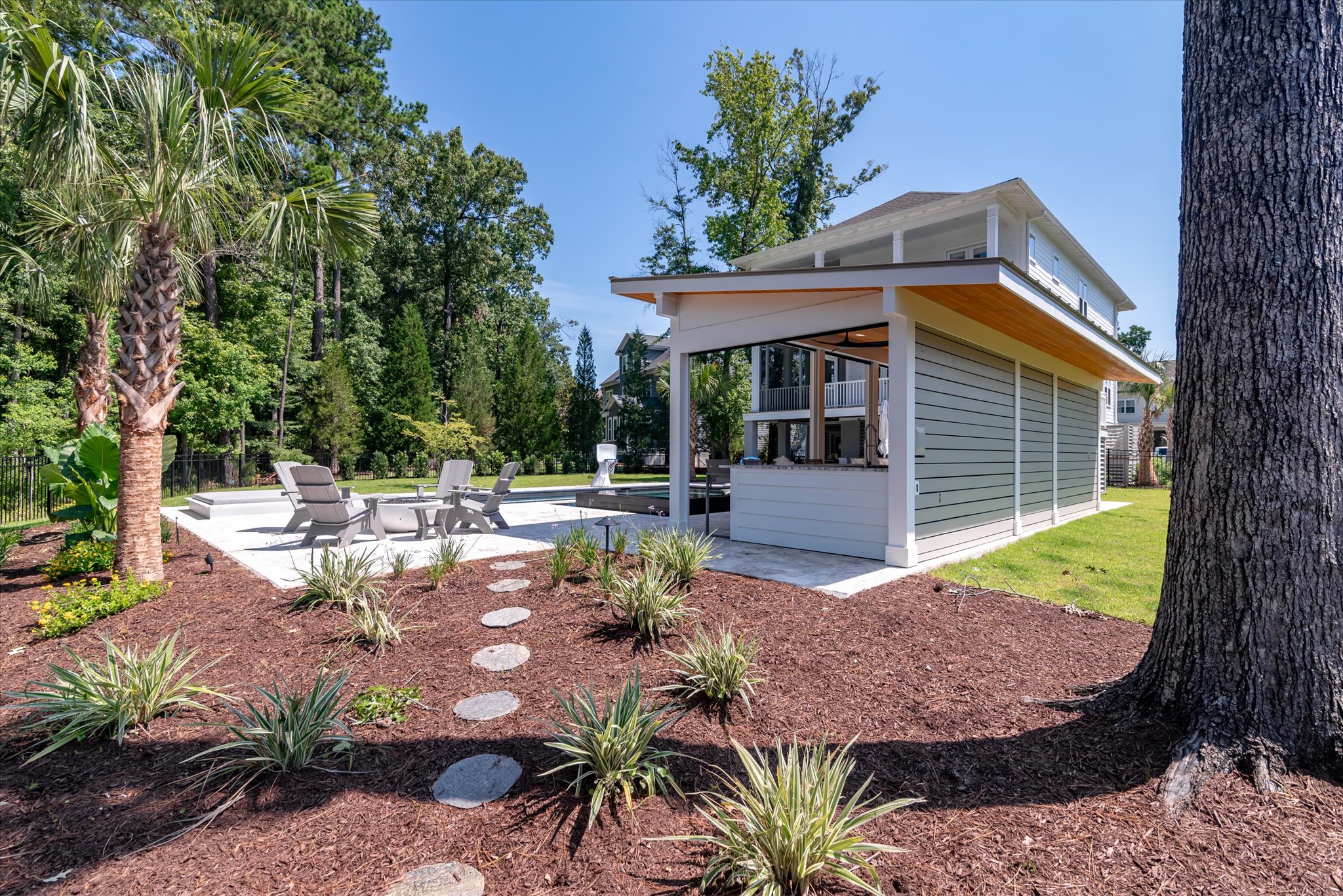 Custom outdoor space in Goose Creek, SC - BuiltByR3