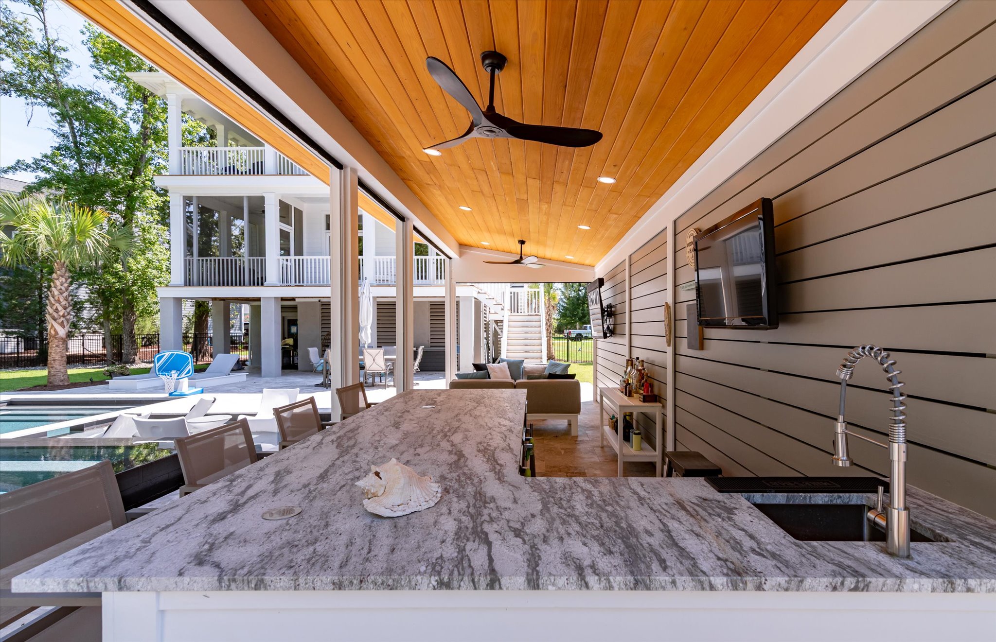 Custom cabana and outdoor space in Goose Creek, SC - BuiltByR3