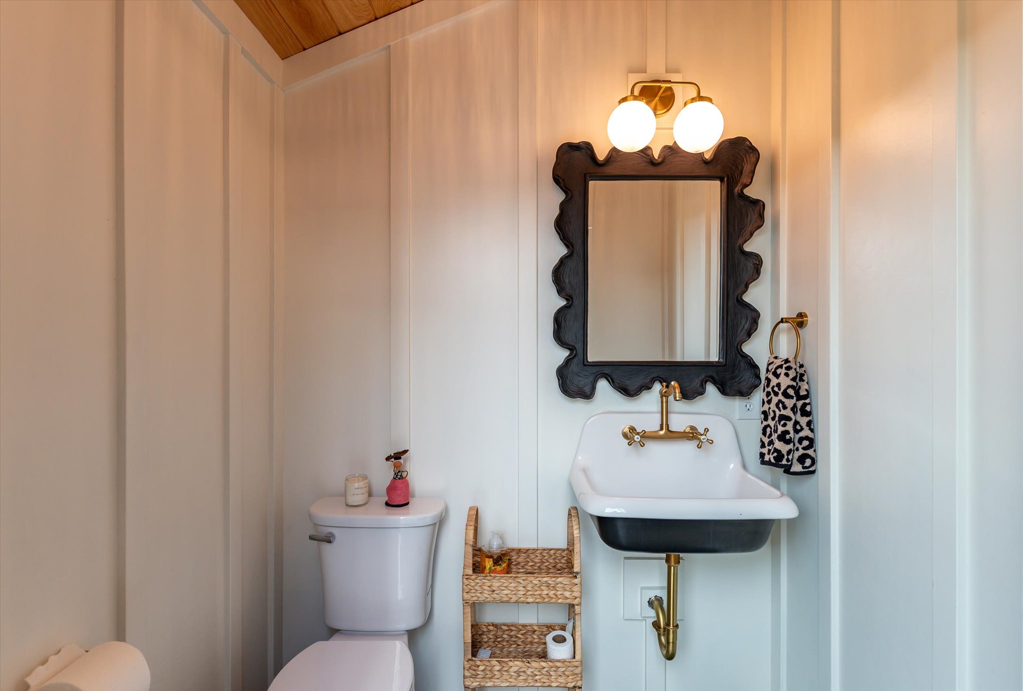 pool house bathroom in South Carolina - BuiltBy3