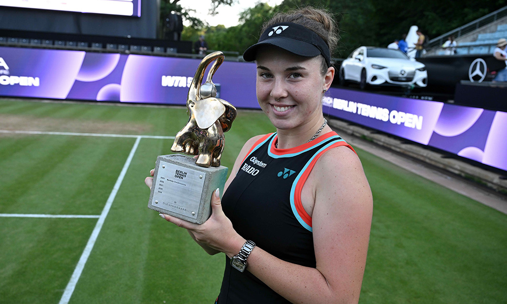 Linda Noskova claims the title and has a chance to win the doubles title tomorrow!